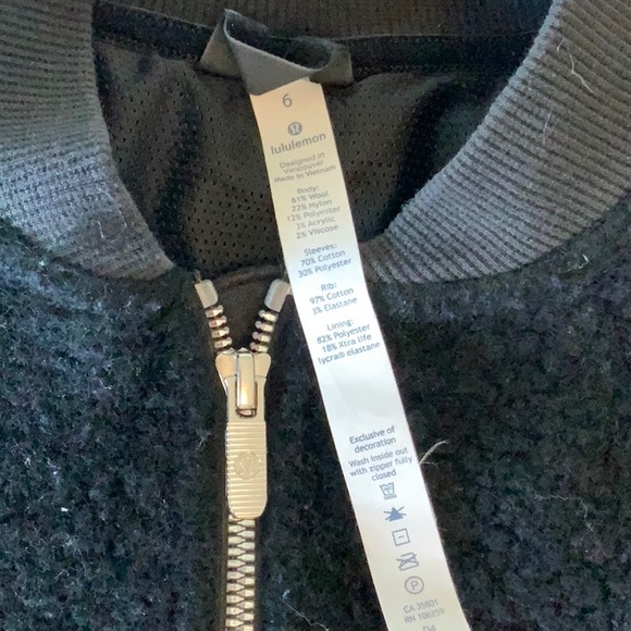 Lululemon “Stand out” Sherpa jacket size 6 - Picture 2 of 4